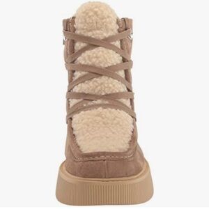 Dolce Vita Women's Cream Boots size 6